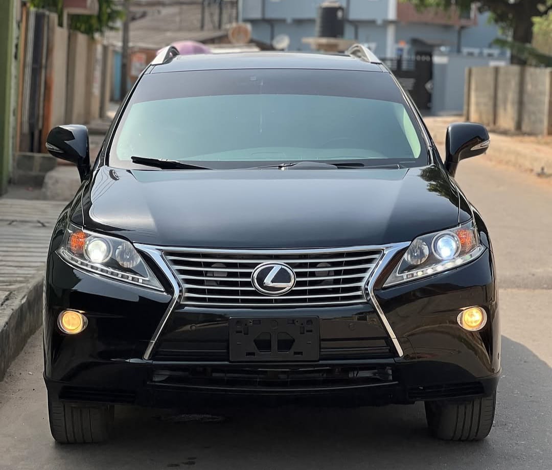 A picture of 2013 LEXUS RX350