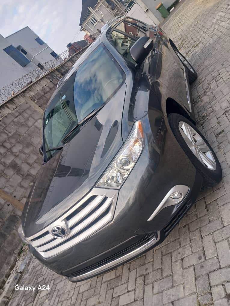 A picture of Toyota Highlander 2010 upgraded to 2013