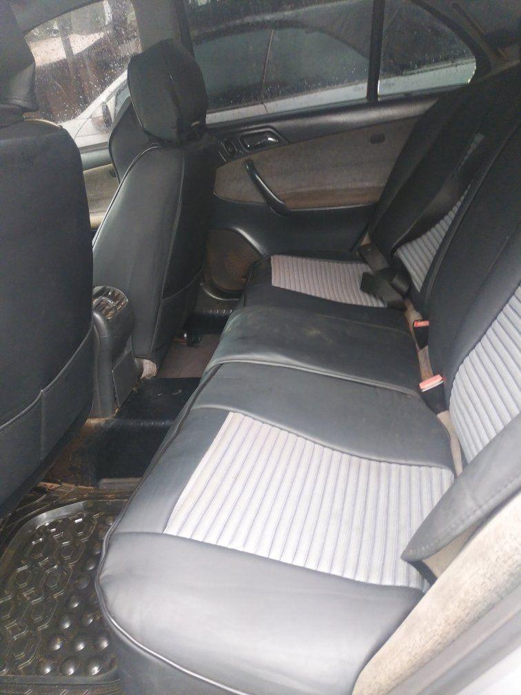 A picture of 2000 Germany benz