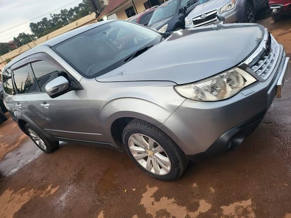 A picture of Subaru Forester 27m
