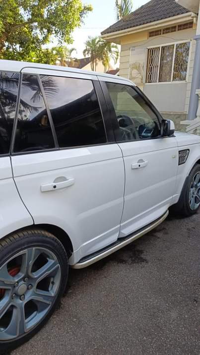 A picture of Range Rover sport diesel 30m