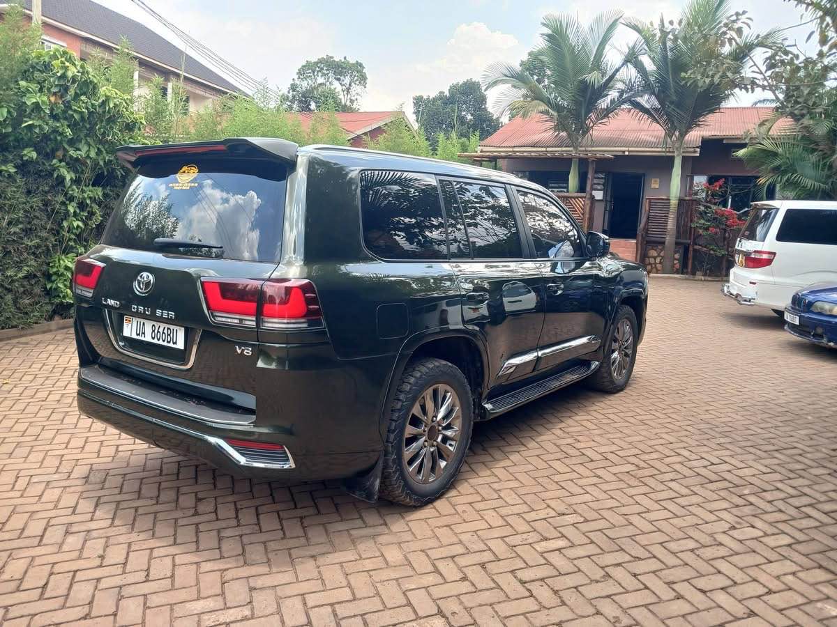 A picture of Land Cruiser
