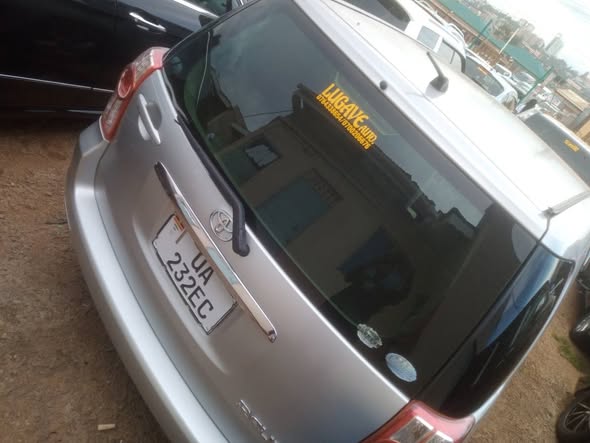 A picture of Toyota Raum