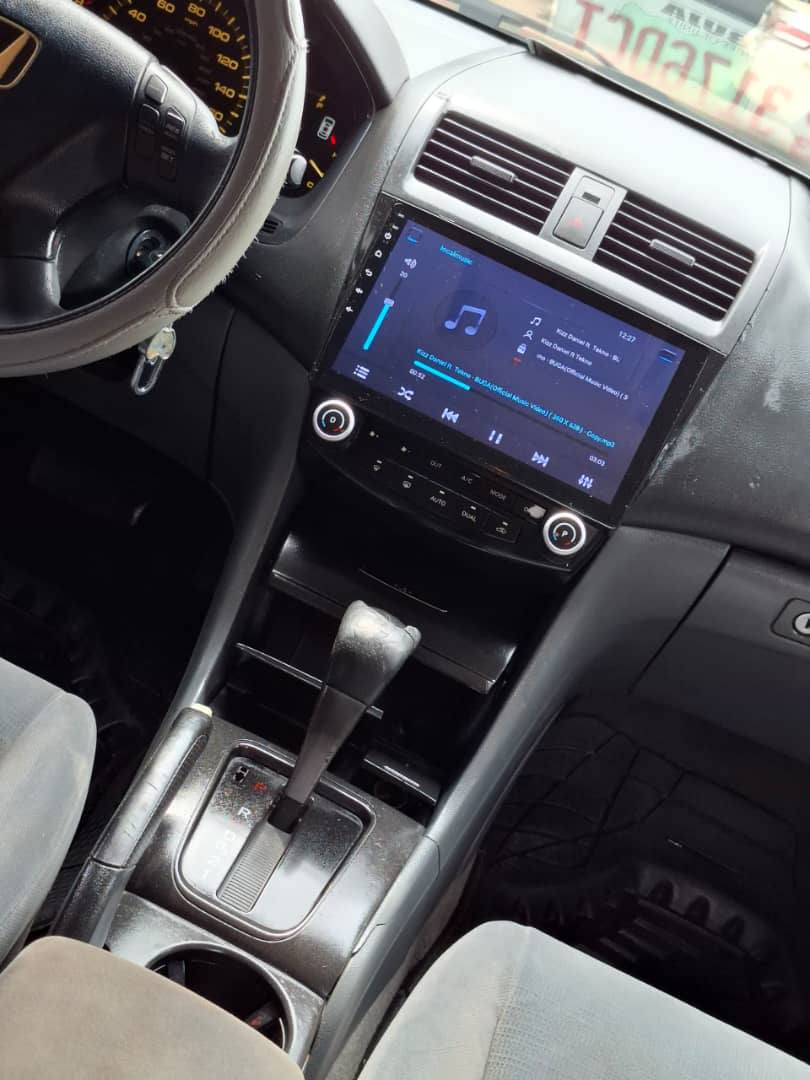 A picture of Honda Accord 2006