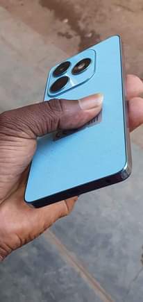 A picture of Tecno Spark 20 smartphone 128 GB as good as new