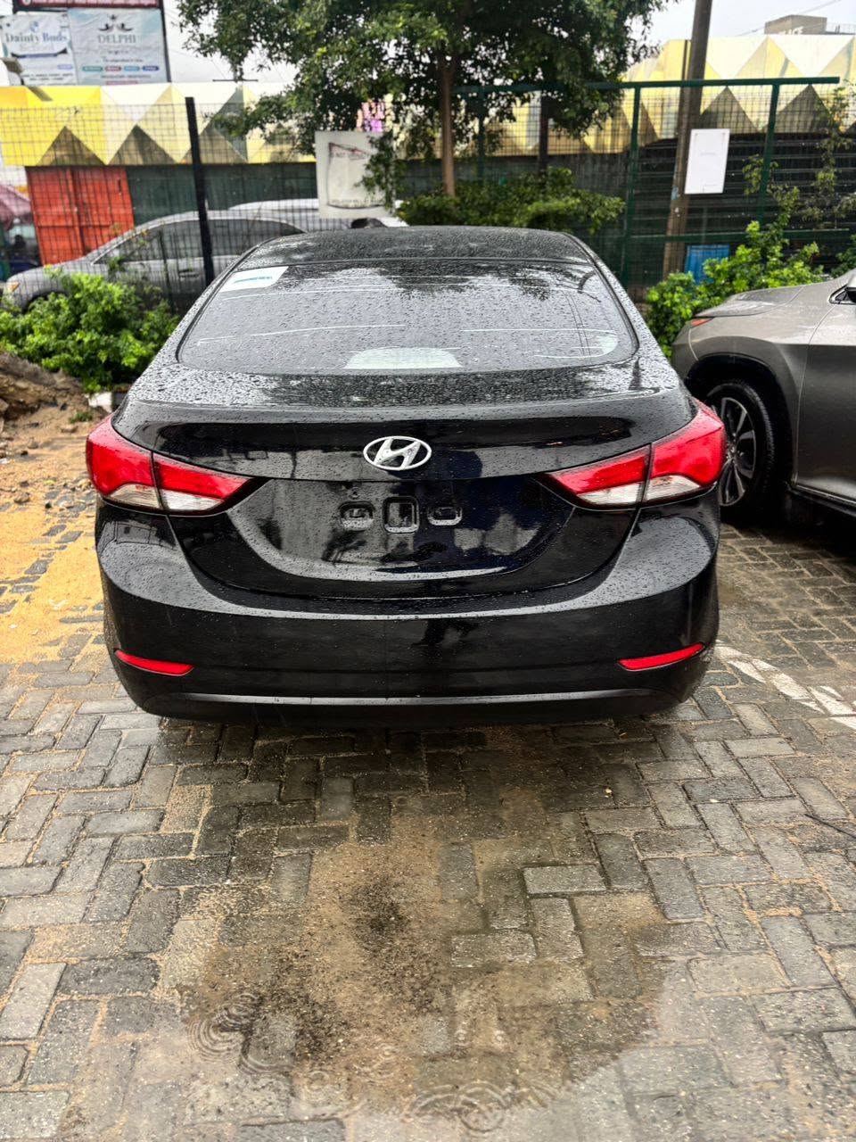 A picture of DEALERS SARA Hyundai Elantra Limited Edition Duty 2021 Nov