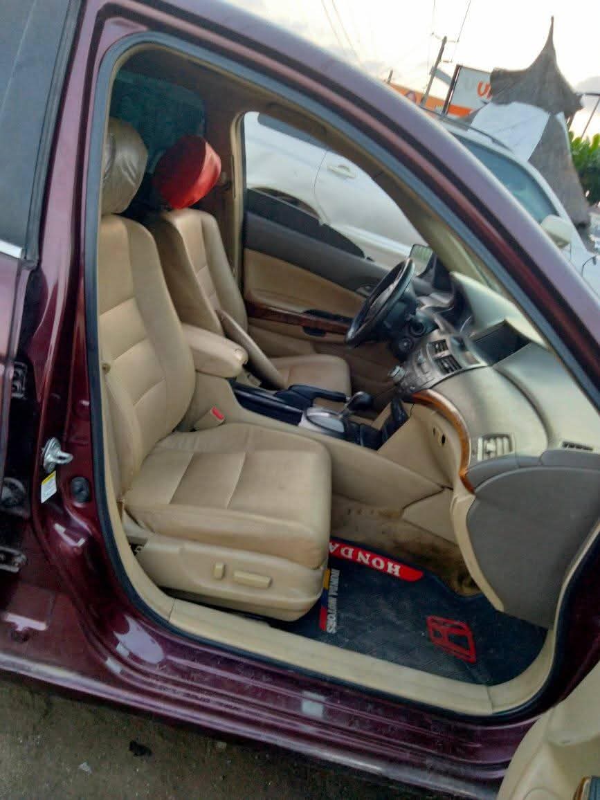 A picture of Honda accord 2008