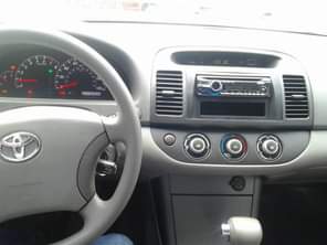 A picture of URGENT SERIOUS BUYERS ONLY Foreign used TOYOTA CAMRY Year 2002