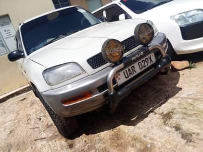 A picture of 2004 Toyota RAV4