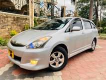 A picture of TOYOTA WISH