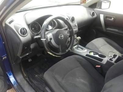A picture of Nissan rogue 08