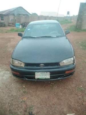 A picture of Toyota Camry orobo