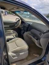 A picture of Toyota Sienna 2004