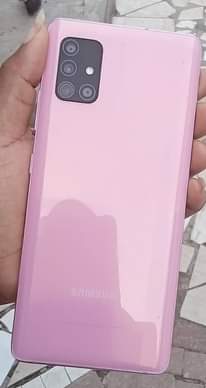 A picture of SAMSUNG A51