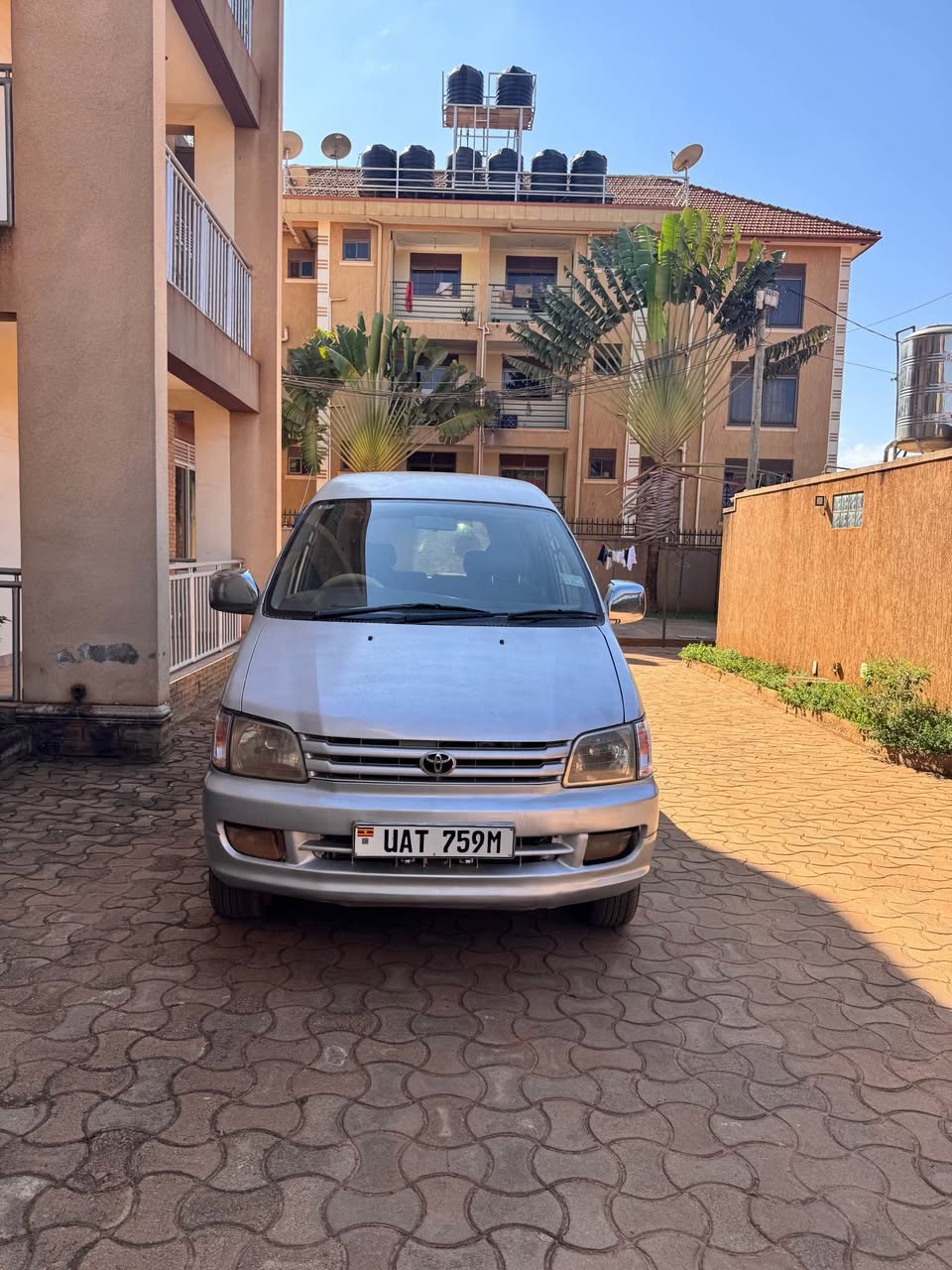 used toyota noah
