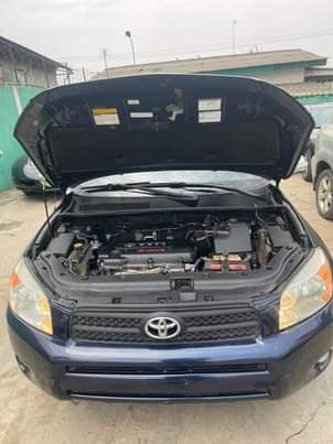 A picture of First Body Toyota RAV4 2008 with a well maintained registered