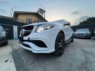 A picture of Mercedes Benz ML350GLE350