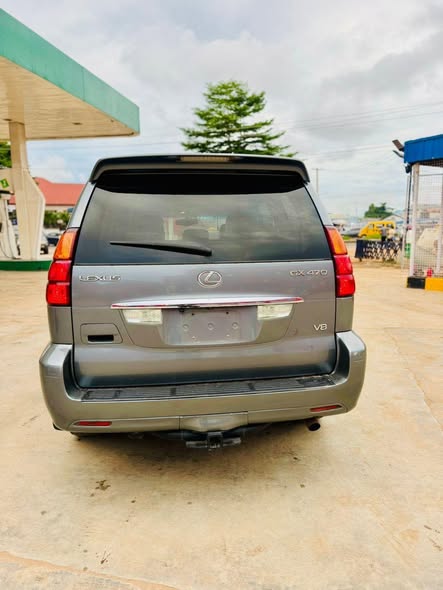 A picture of Lexus GX470