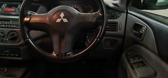 mitsubishi lancer
