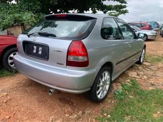 A picture of Civic 2000 manual