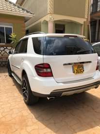 A picture of Mercedes Benz ML320