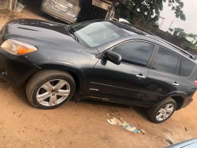 A picture of 2008 Toyota RAV4 First body Untampered engine and Gear chilling