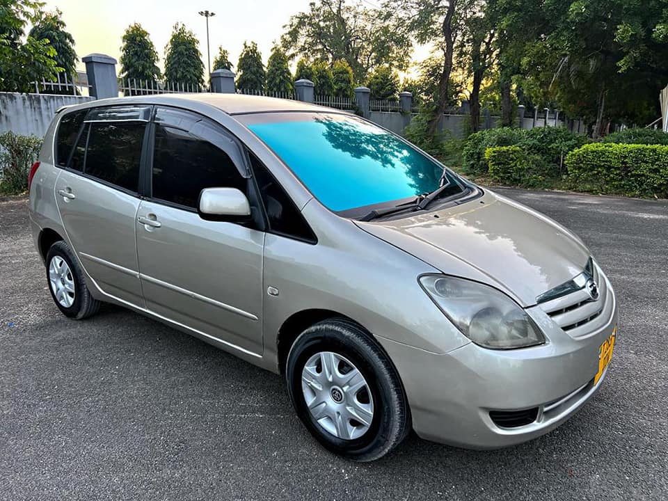 A picture of TOYOTA SPACIO