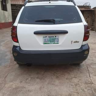 A picture of Pontiac vibe 04 05