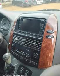 A picture of 2005 Toyota Sienna LE