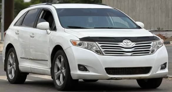 A picture of NEATLY USED 2011 TOYOTA VENZA TOO CLEAN IN OUT UNTAMPERED