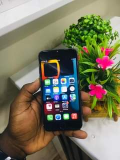 A picture of iphone 6s plain
