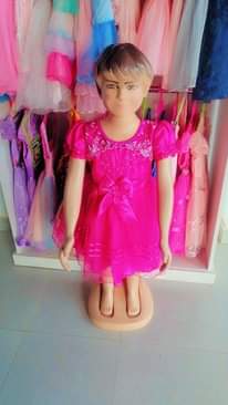 A picture of Second hand kids clothes boys and gals
