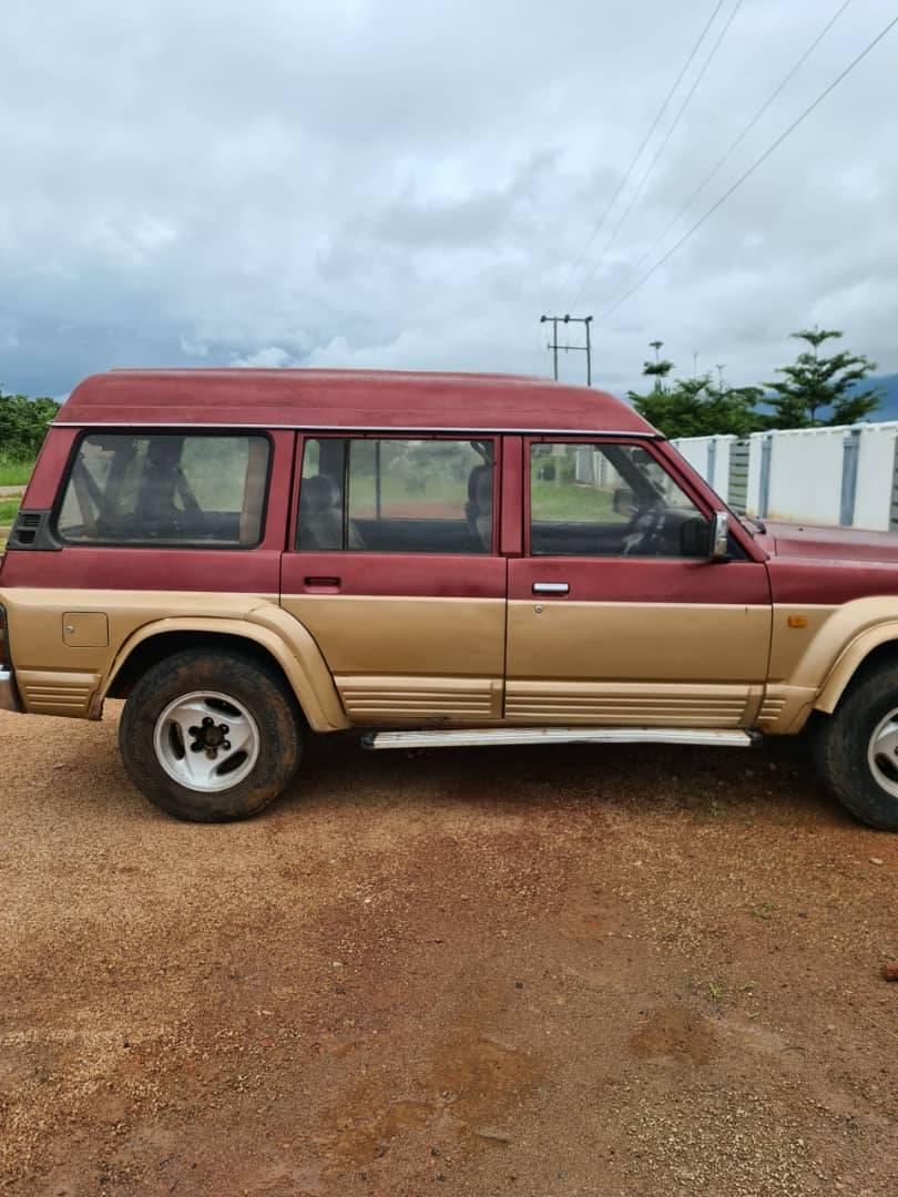 A picture of Nissan safari TD42 perfect engine