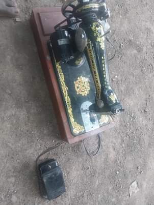 sewing machine