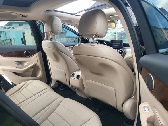 A picture of Glc300 2016