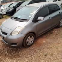 A picture of Toyota vitz 2008 19500000