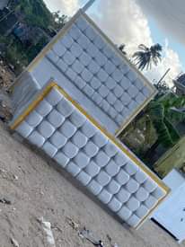 A picture of bedsofa bora na za kisasa kwa bei ya offer katika