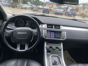 A picture of Foreign Used 2013 Accident free Range Rover Evoque Panoramic roof