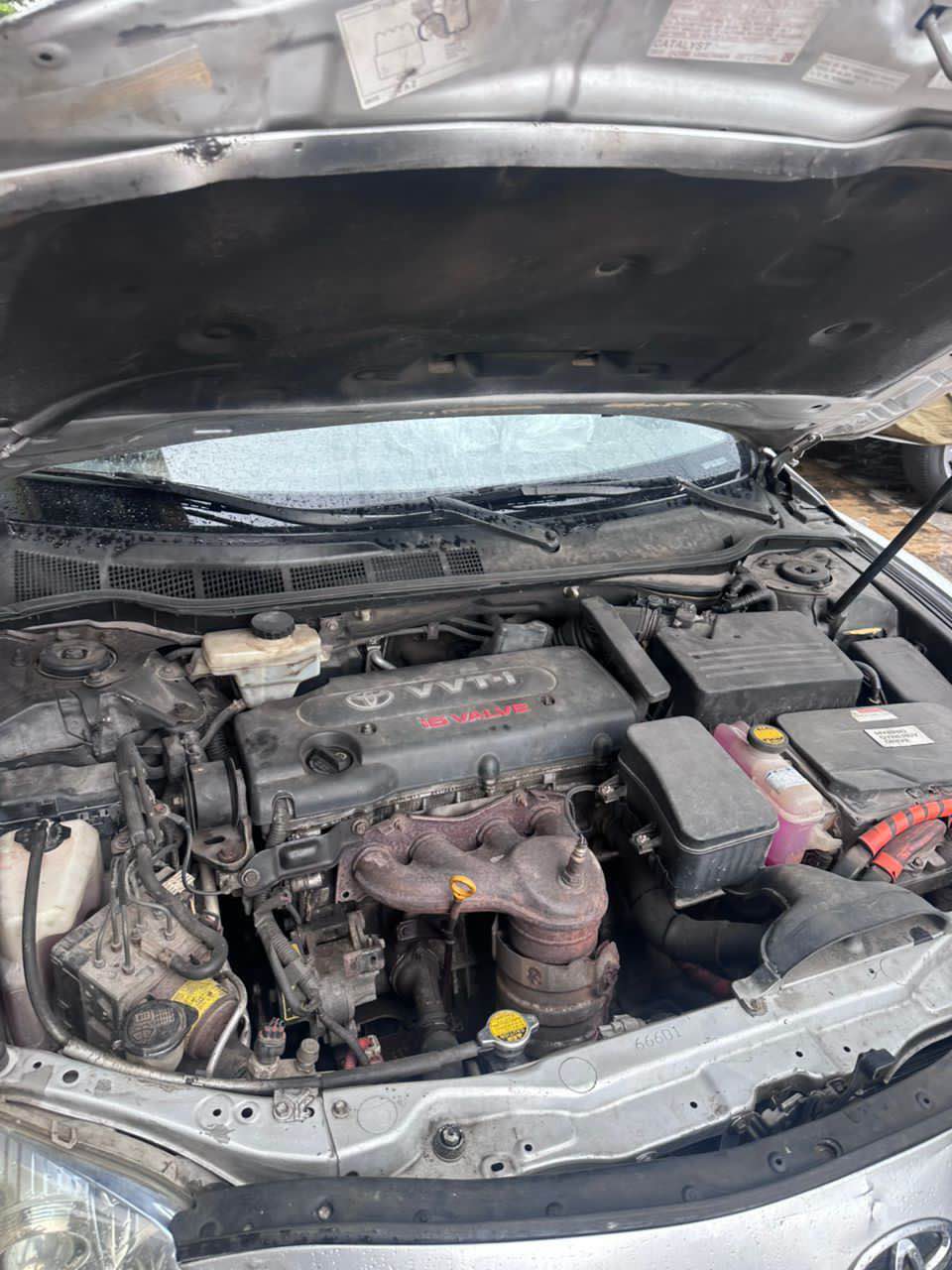 A picture of Toyota camry hybrid 4M