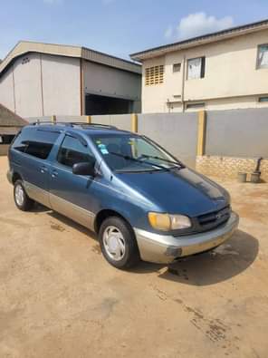 A picture of Toyota sienna for sale engine and gear is ok Ac