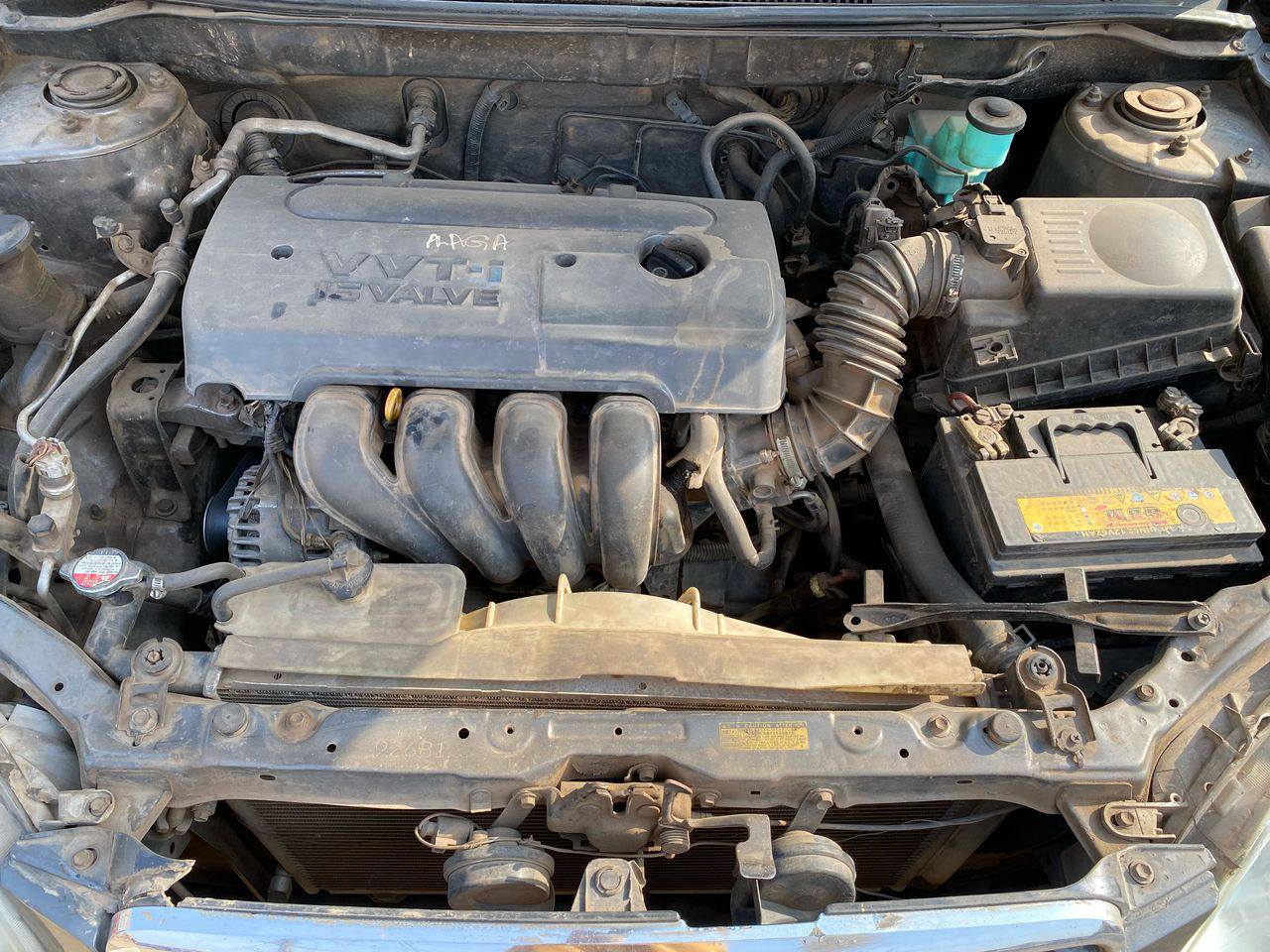 A picture of TOYOTA COROLLA 04