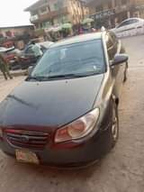 A picture of Hyundai Elentra 2010