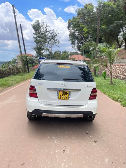 A picture of Mercedes Benz Ml 350 4 Matic