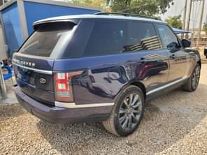 A picture of 2014 Range Rover Vouge slightly used price 28 5M Abuja