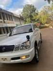 A picture of 2002 Toyota Landcruiser V8