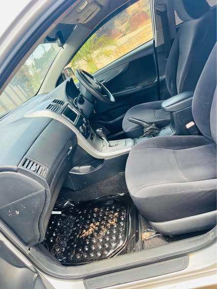 A picture of TOYOTA FIELDER 24m 0759317866