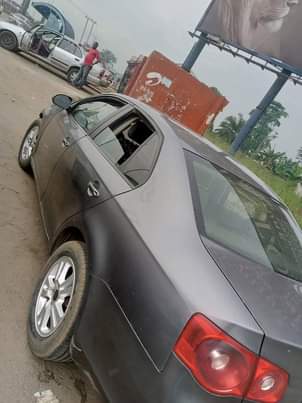 A picture of Volkswagen Jetta car