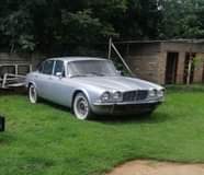 jaguar xj6