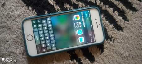A picture of iphone 6s Gb 128