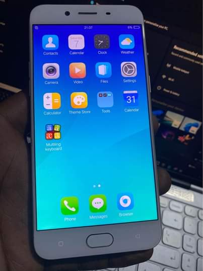 A picture of Oppo R9sk Rosegold 128GB Ram 6GB